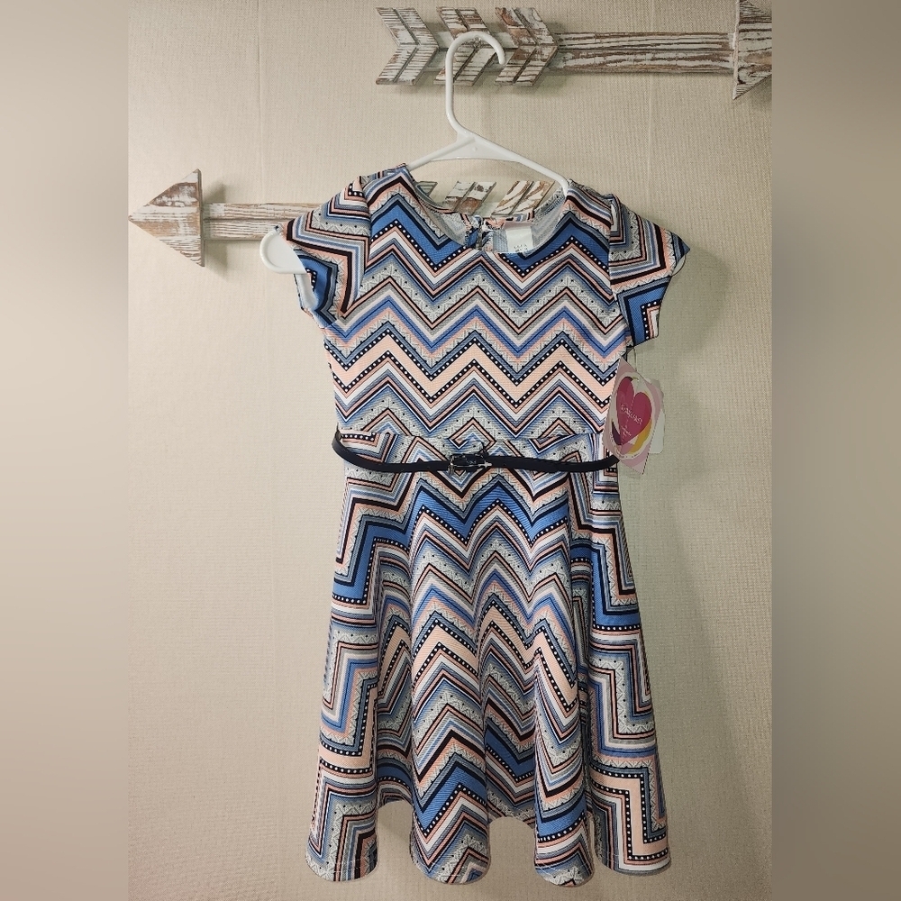 New Chevron Patterned Girls 6 Dress